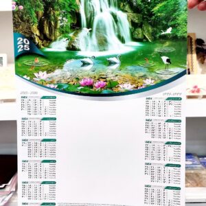 تقویم دیواری ۱۴۰۴ با طرح‌های متنوع و کیفیت عالی